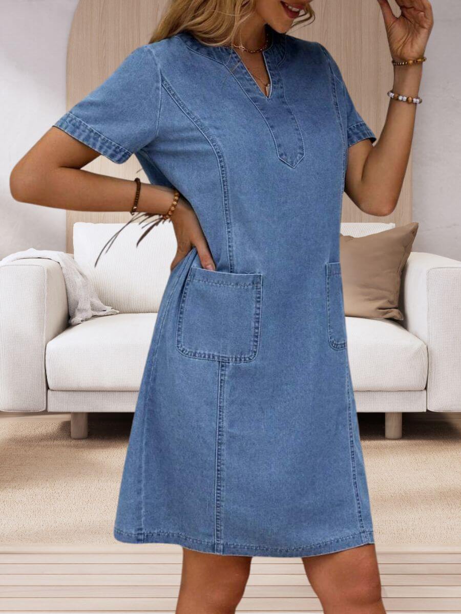 VELARA™ | Somrig Jeansklänning med V-ringning
