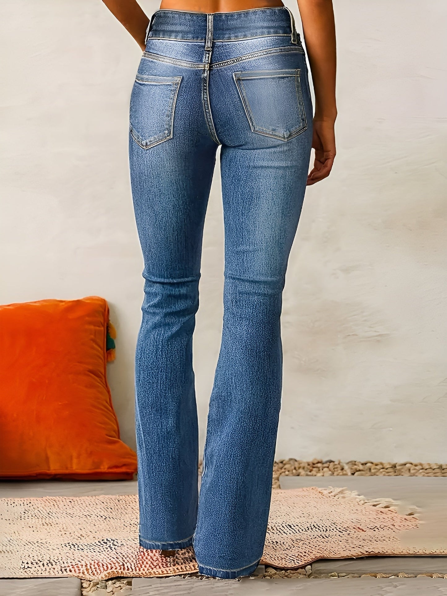 ALVA | Utsvängda Jeans Med Hög Midja